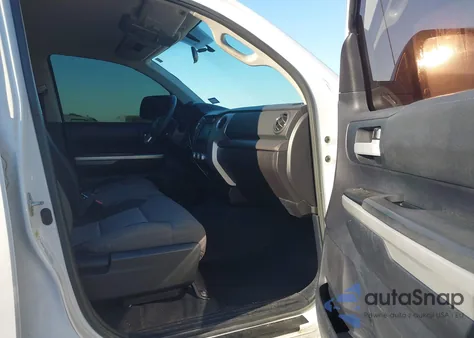 2015 Toyota Tundra Sr5 4.6L V8 z USA, uszkodzony, nr VIN 5TFEM5F17FX085006